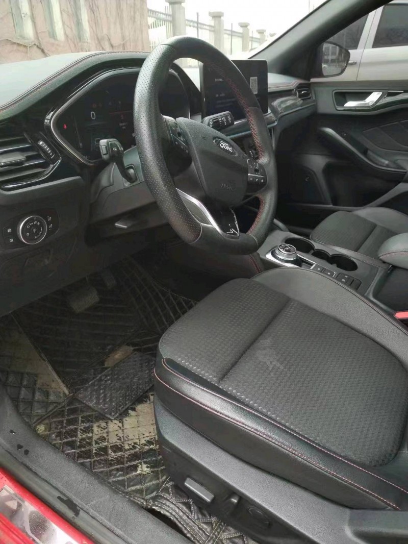 宜昌21年福特福克斯2