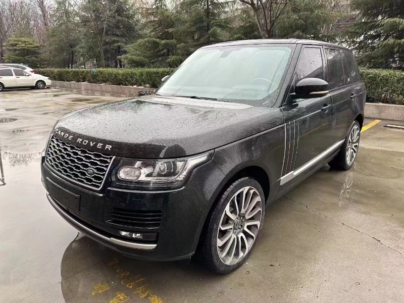 济宁17年路虎揽胜行政3