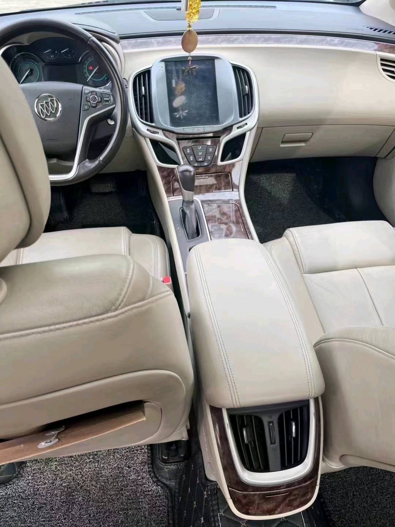 邯郸14年别克君越6