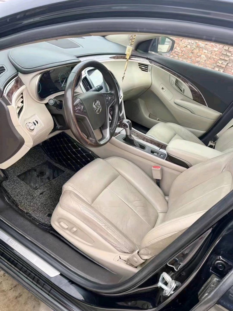 邯郸14年别克君越2