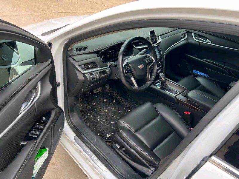 保定18年凯迪拉克XTS4