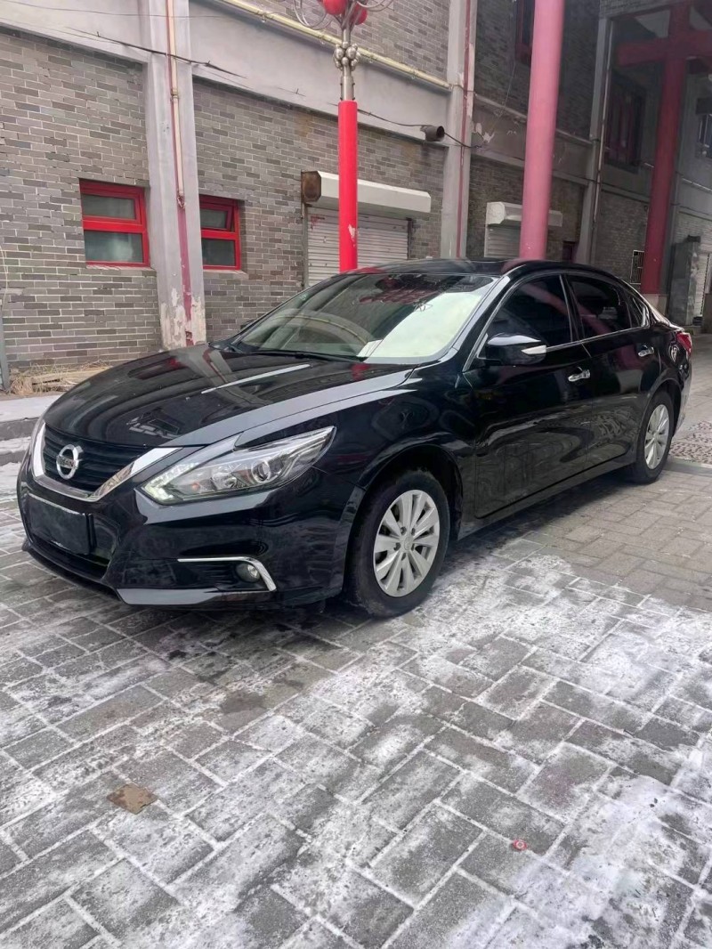 邯郸18年日产天籁8