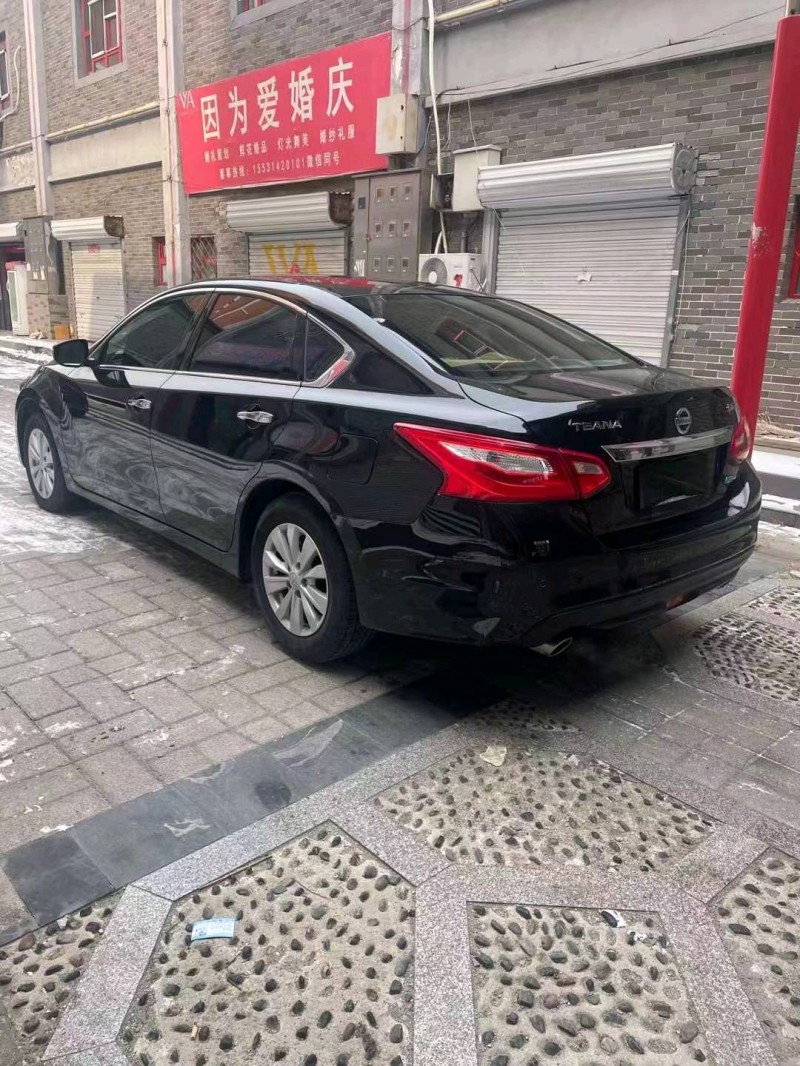 邯郸18年日产天籁3