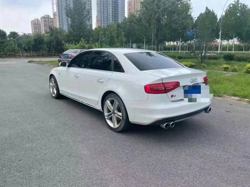 北京16年奥迪A43