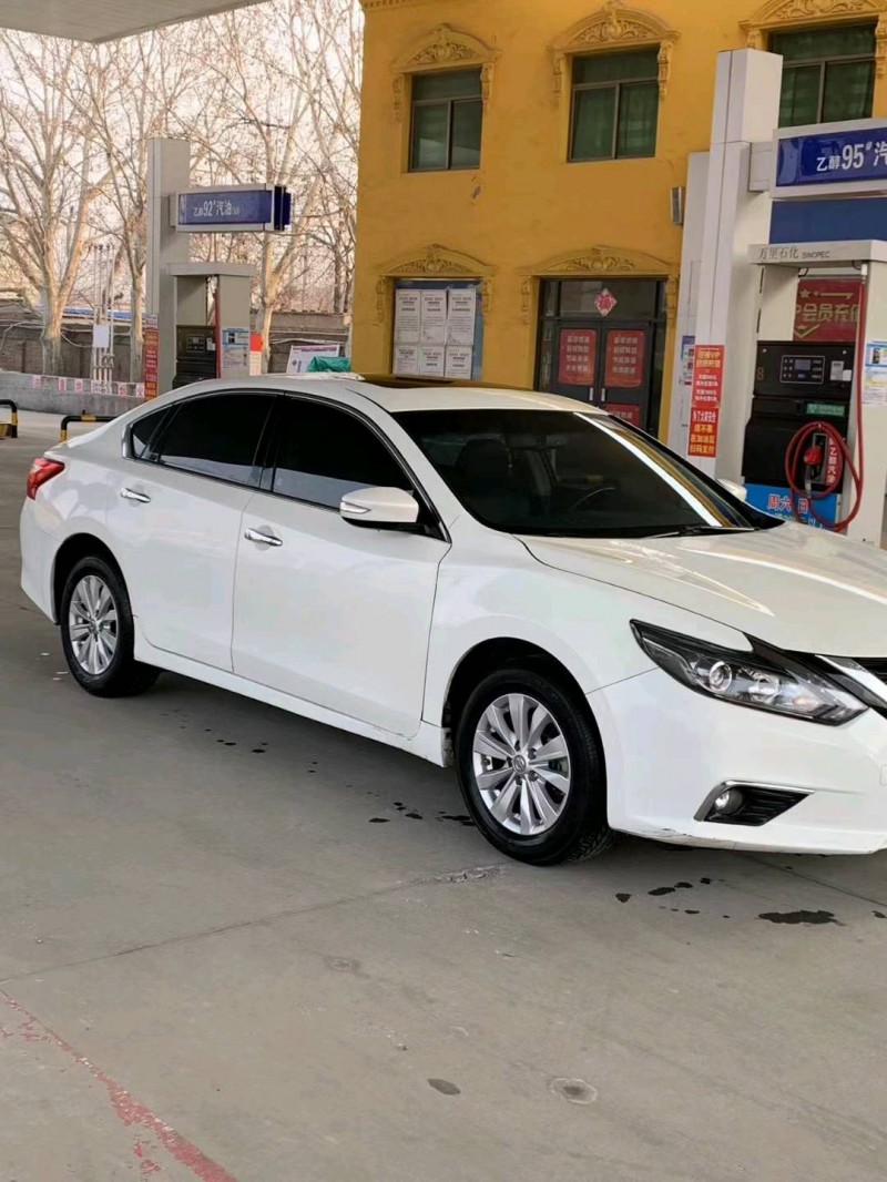 保定19年日产天籁2