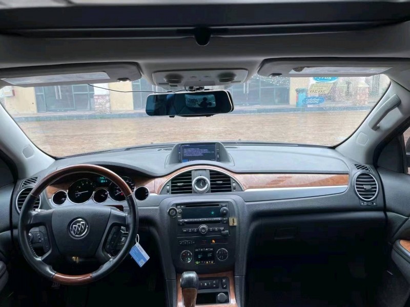 珠海13年别克昂科雷6