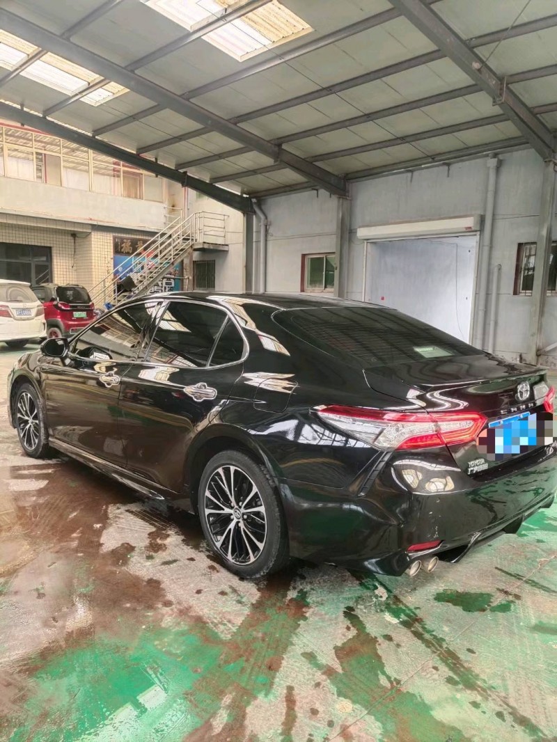 保定18年丰田凯美瑞4