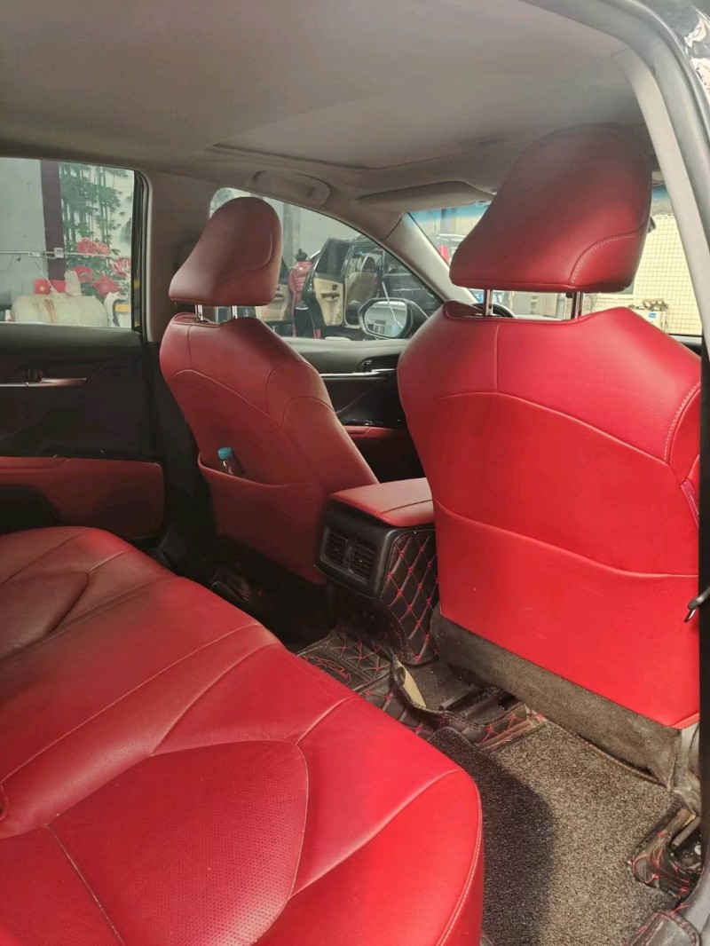 保定18年丰田凯美瑞7