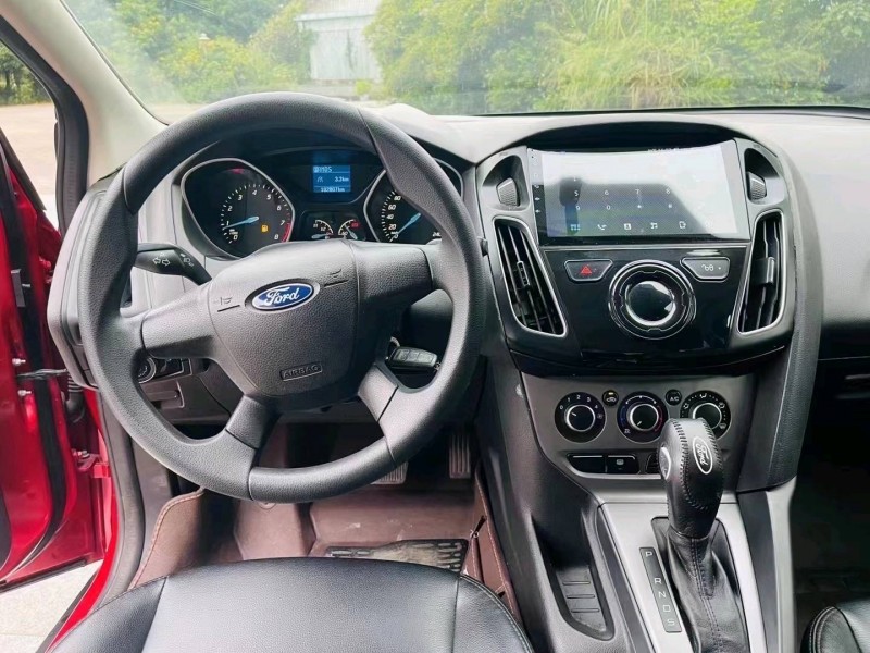 珠海15年福特福克斯7