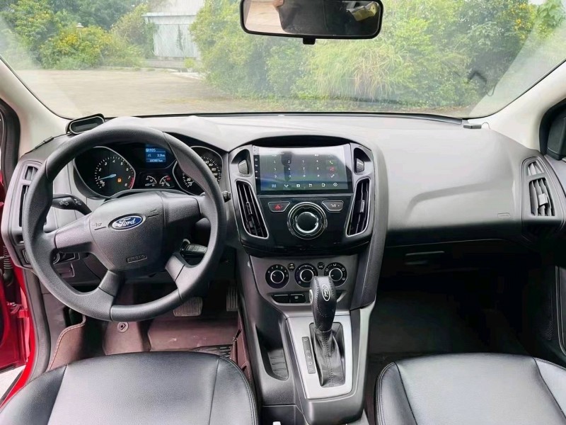 珠海15年福特福克斯8