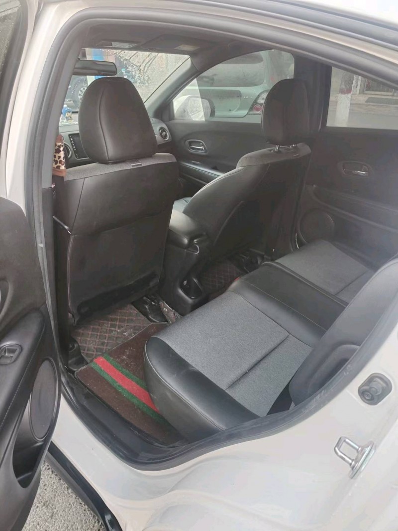 保定21年本田XRV4