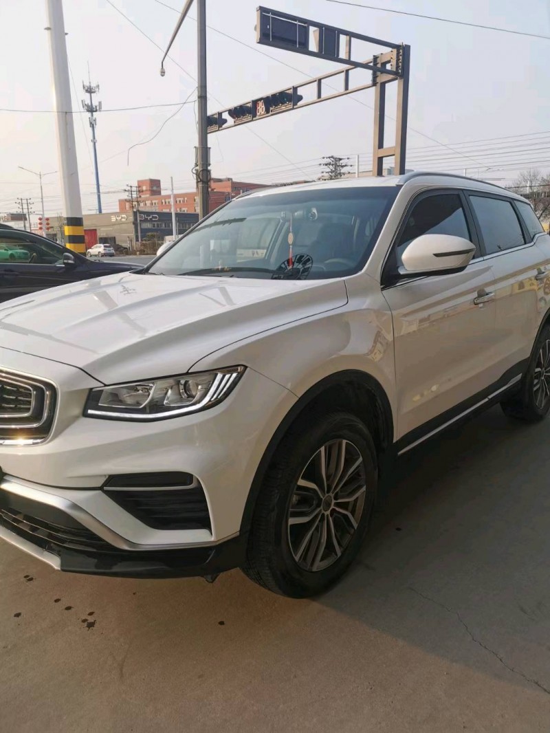 保定20年吉利博越3