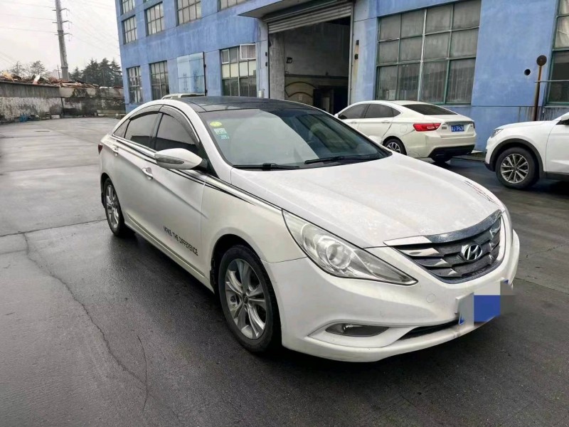 嘉兴12年现代索纳塔八4