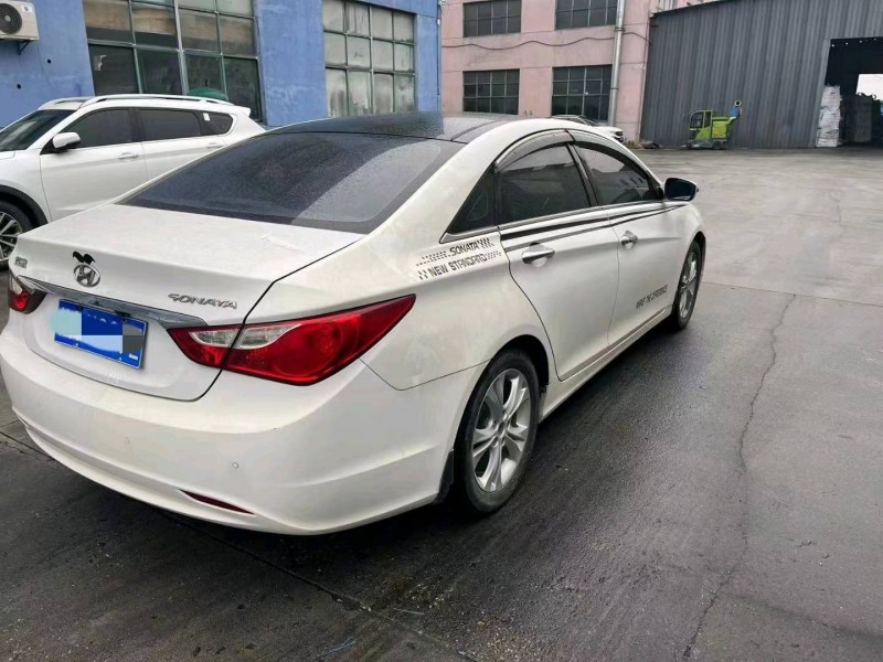 嘉兴12年现代索纳塔八5