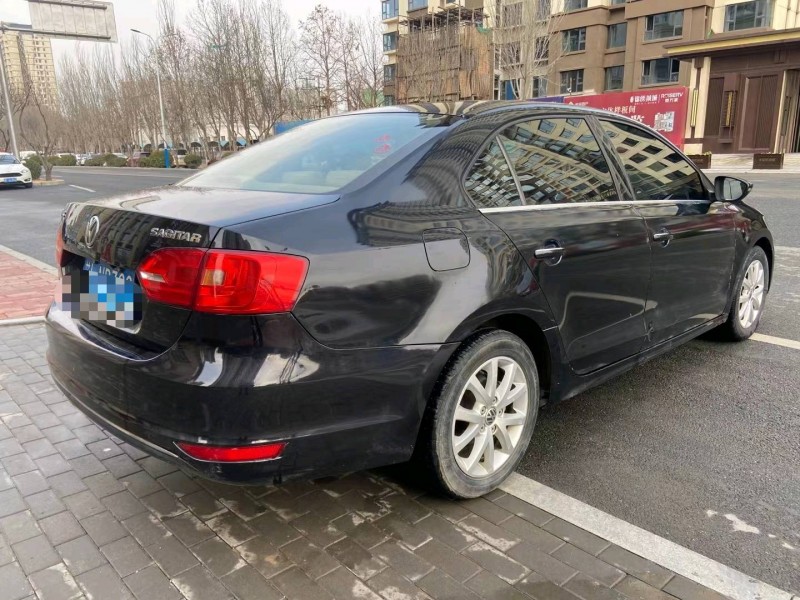 保定13年大众速腾5