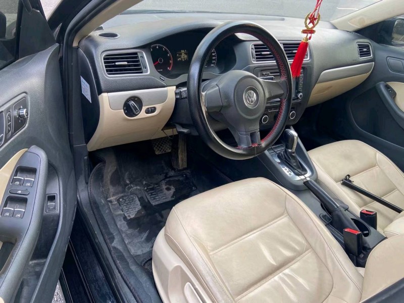 保定13年大众速腾9