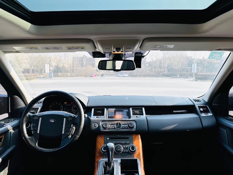 沈阳11年路虎揽胜运动9