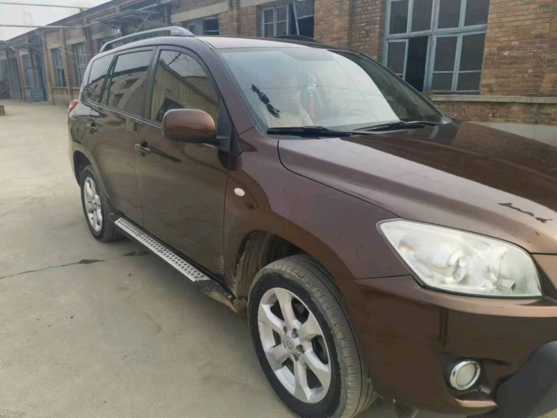 保定13年丰田RAV4荣放2