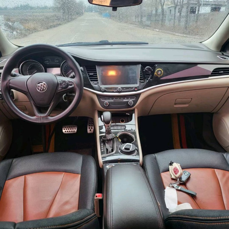 枣庄16年别克威朗8