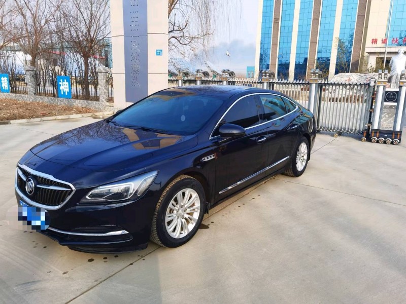 保定18年别克君越2