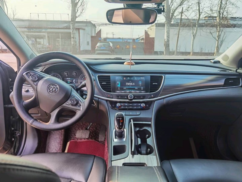 保定18年别克君越6