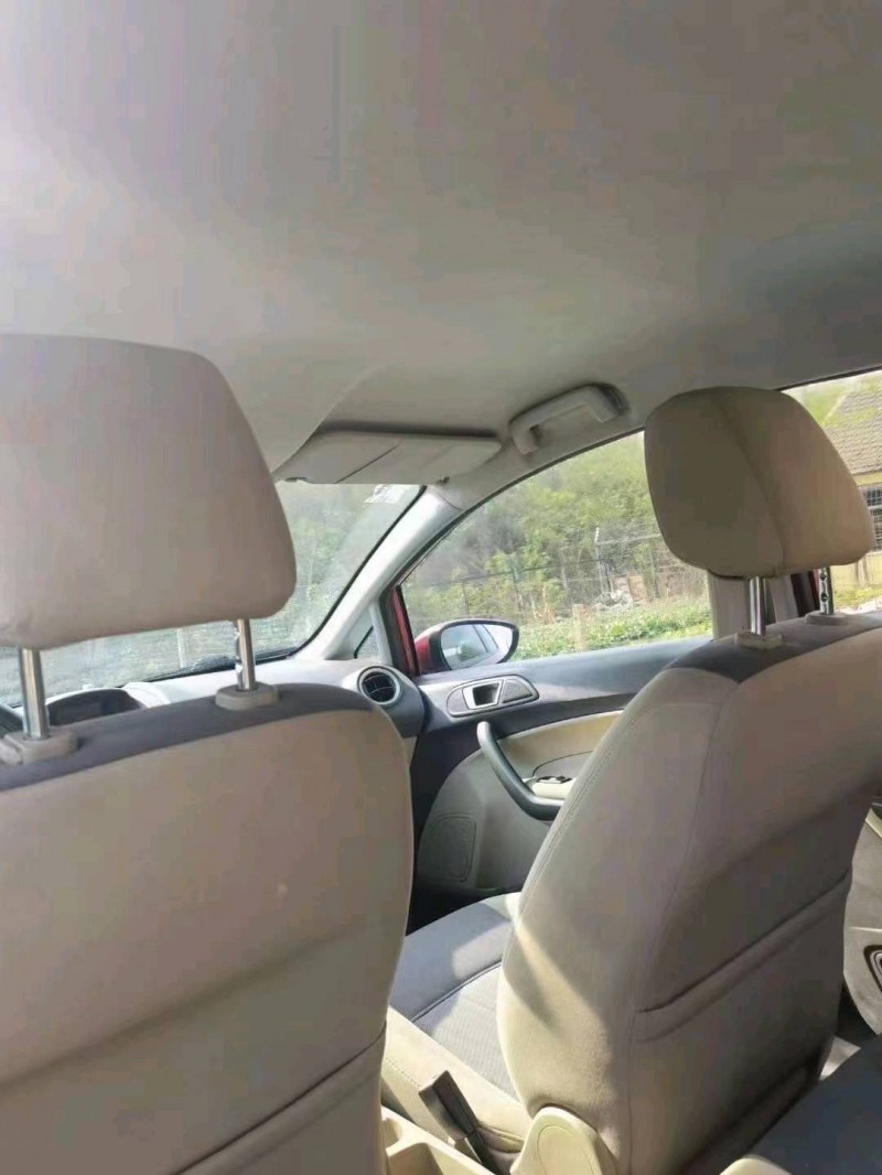 临沂12年福特嘉年华5