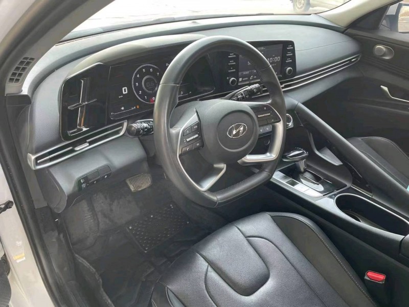 保定21年现代伊兰特7