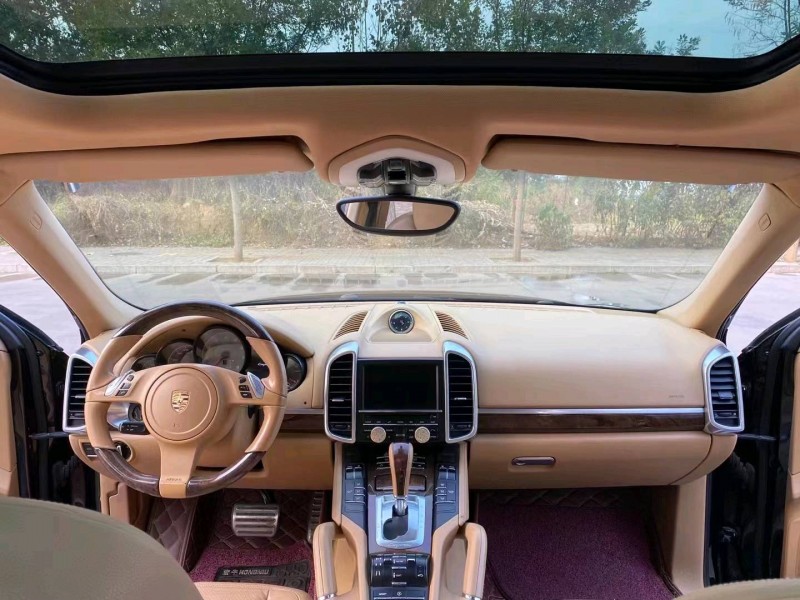 邯郸13年保时捷卡宴7