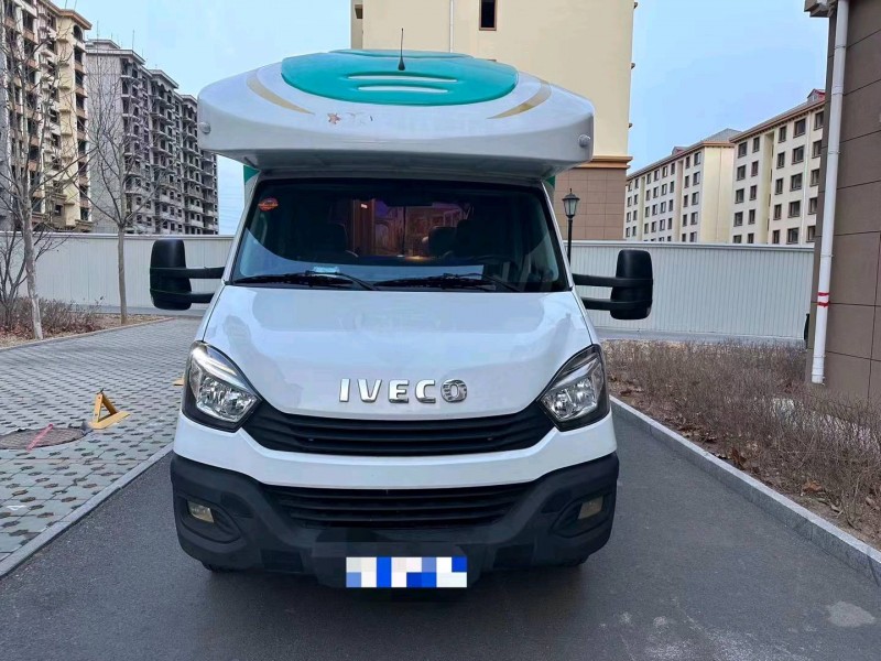 邯郸19年依维柯房车1