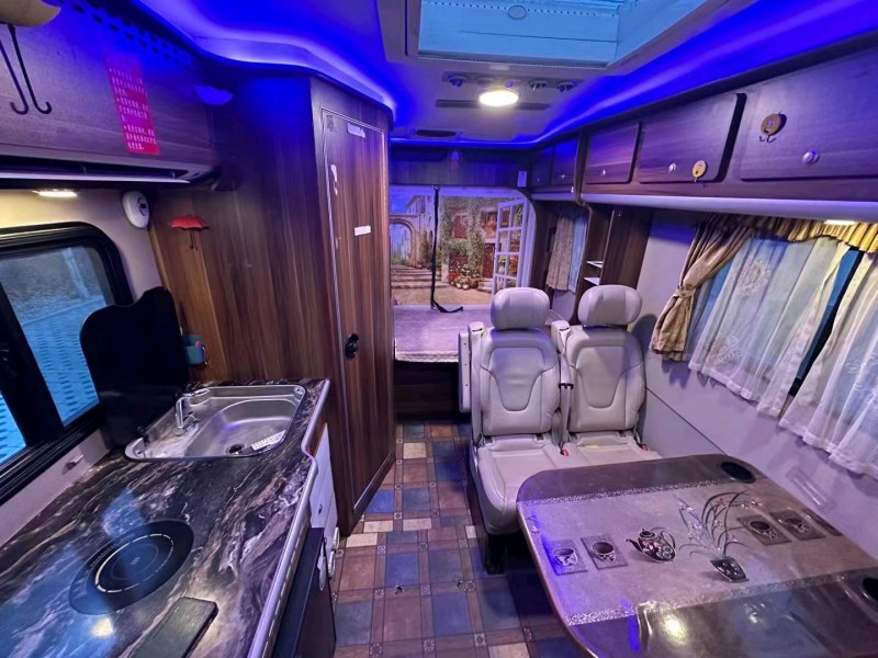 邯郸19年依维柯房车7