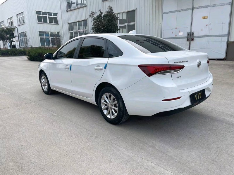 宿迁19年别克英朗2