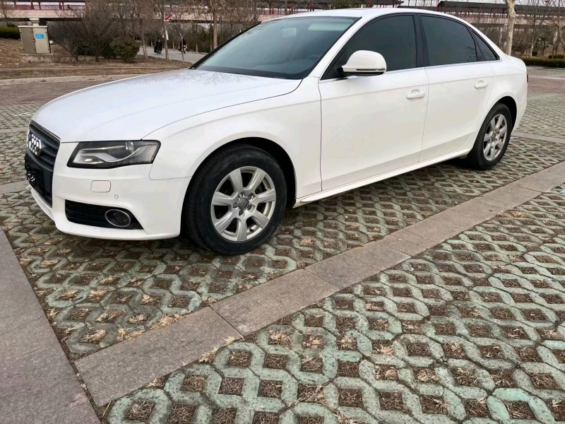 济南12年奥迪A4L8