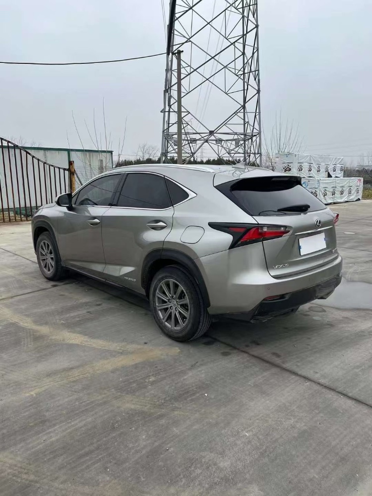 徐州15年雷克萨斯NX9