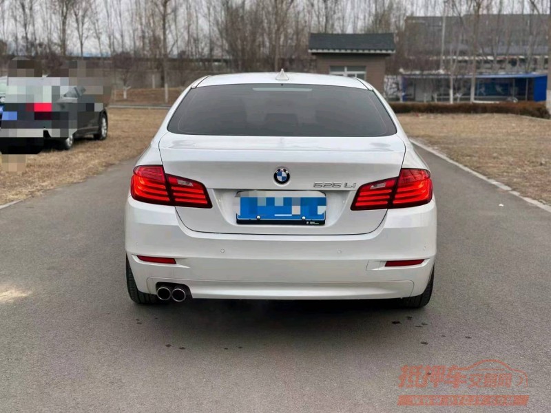 北京17年宝马5系3