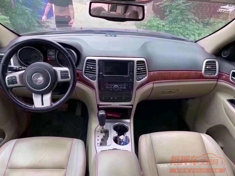 北京11年Jeep大切诺基4