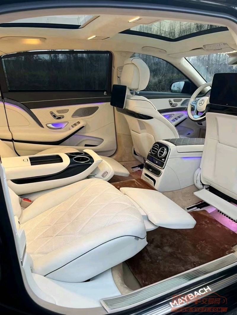 徐州18年奔驰迈巴赫S级5