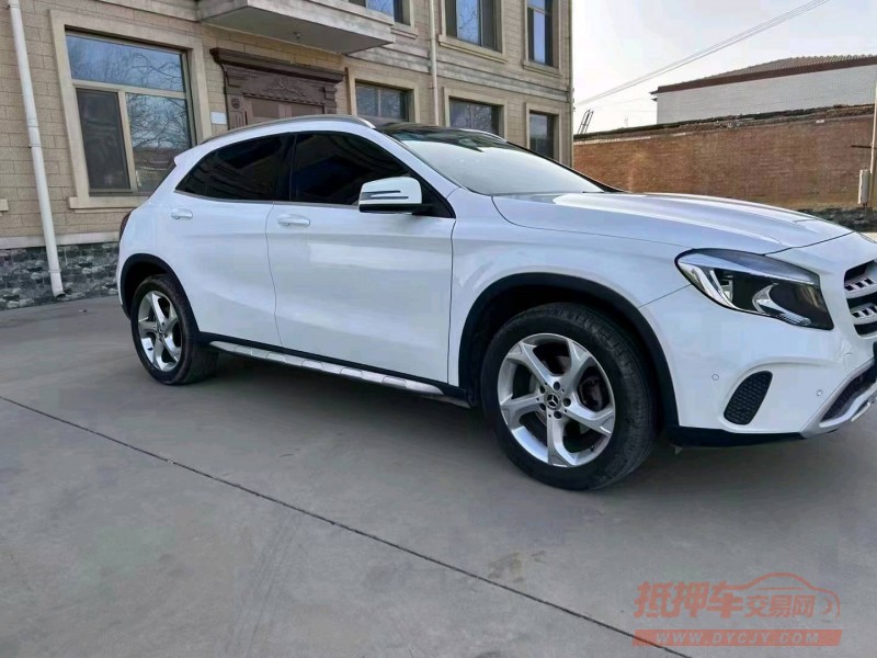 邯郸19年奔驰GLA8