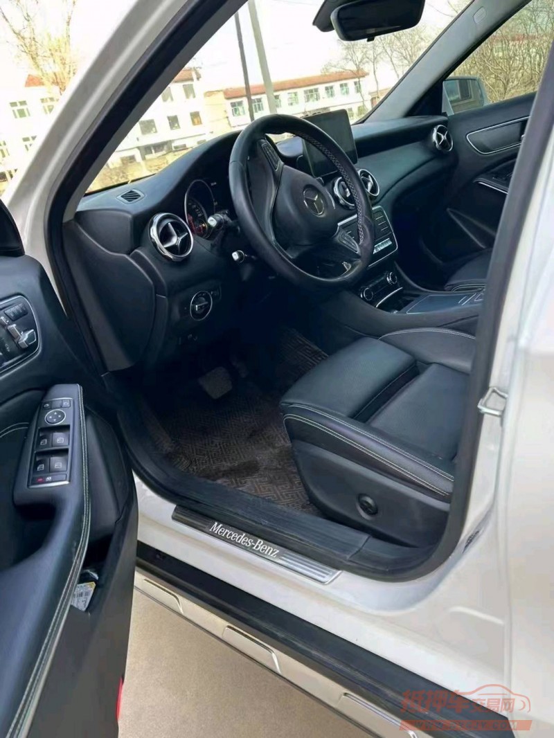 邯郸19年奔驰GLA5