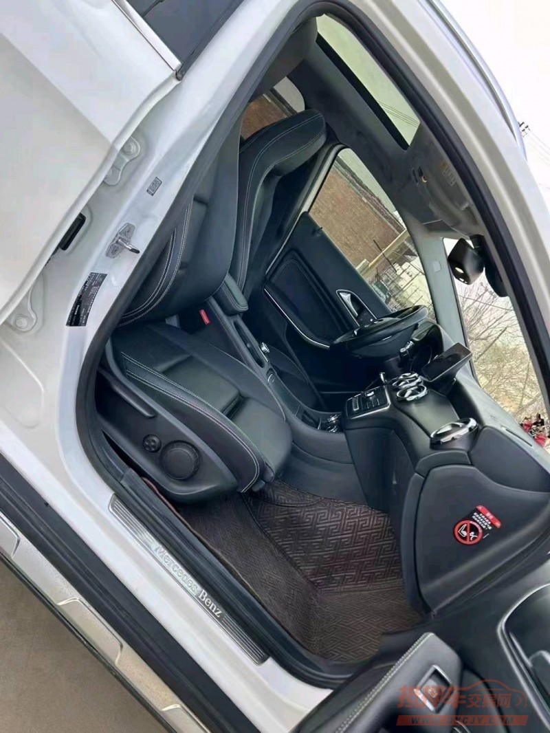 邯郸19年奔驰GLA1