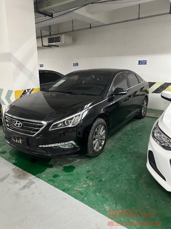 成都15年现代索纳塔九2