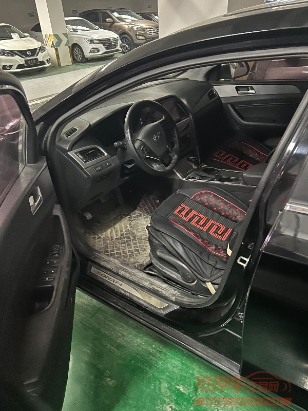 成都15年现代索纳塔九3