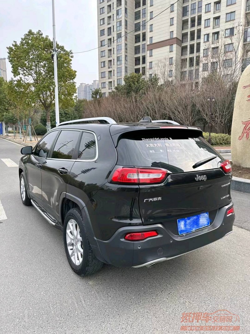 淮南17年Jeep自由光7