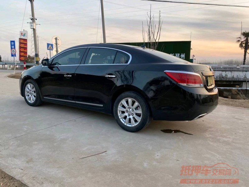 徐州13年别克君越8