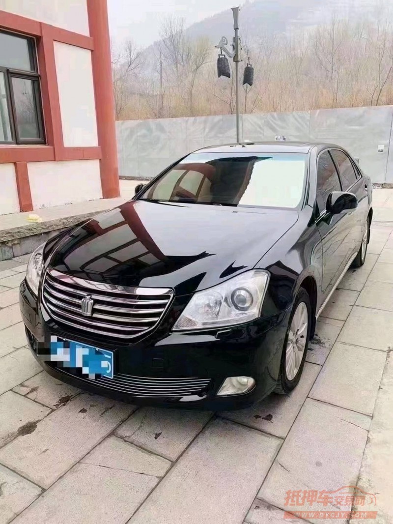 保定11年丰田皇冠3