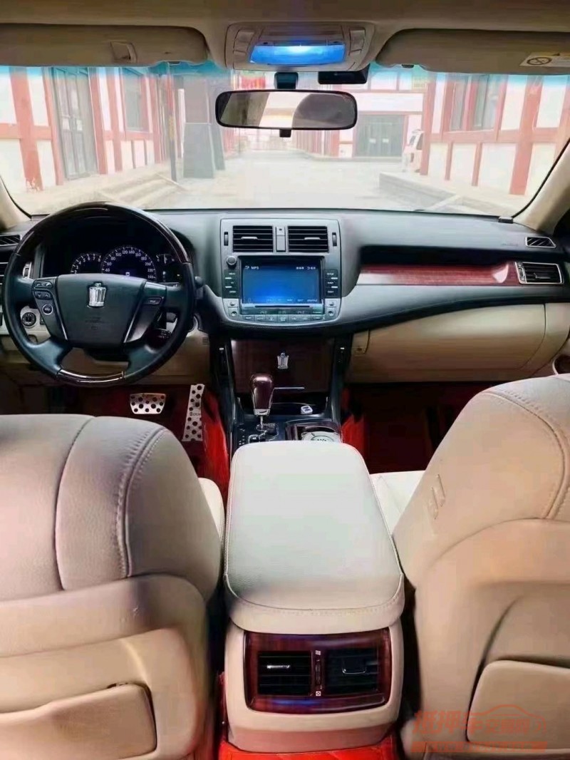 保定11年丰田皇冠6