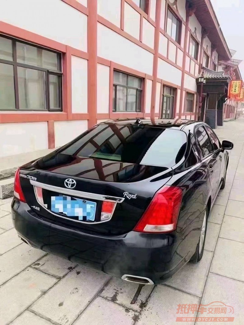 保定11年丰田皇冠8