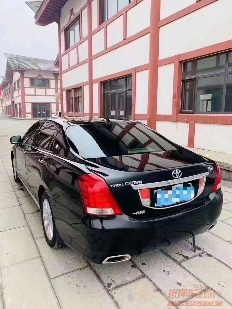 保定11年丰田皇冠9