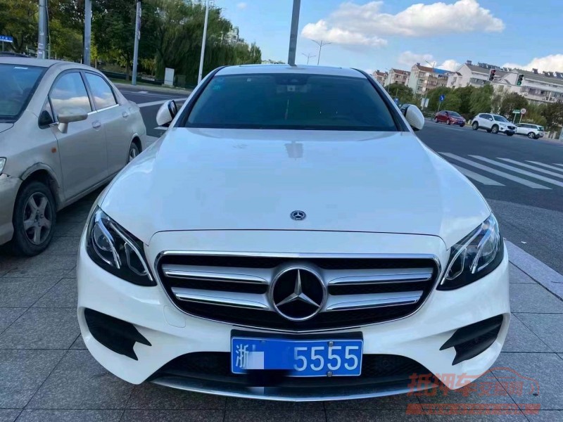 苏州17年奔驰E8