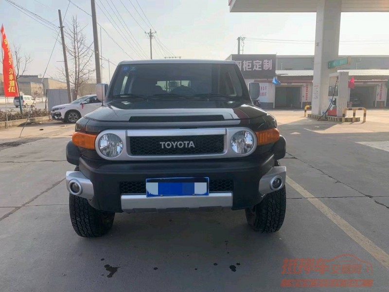 保定12年丰田兰德酷路泽1