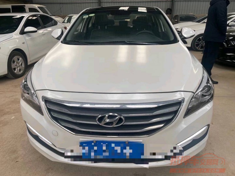 济南16年现代名图9